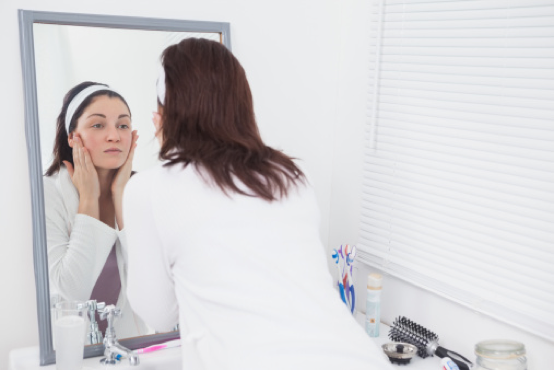 Skin care routine: Face serum